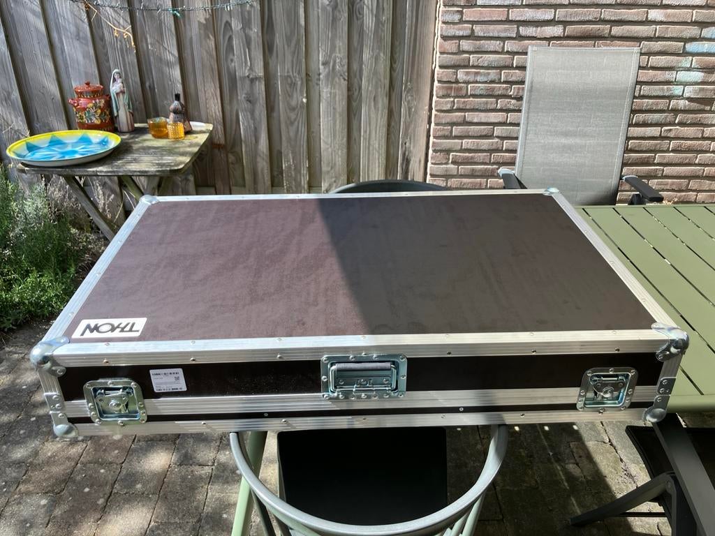 Thon case voor elektronische muziekinstrumenten, Muziek en Instrumenten, Behuizingen en Koffers, Ophalen, Nieuw, Keyboard of Synthesizer