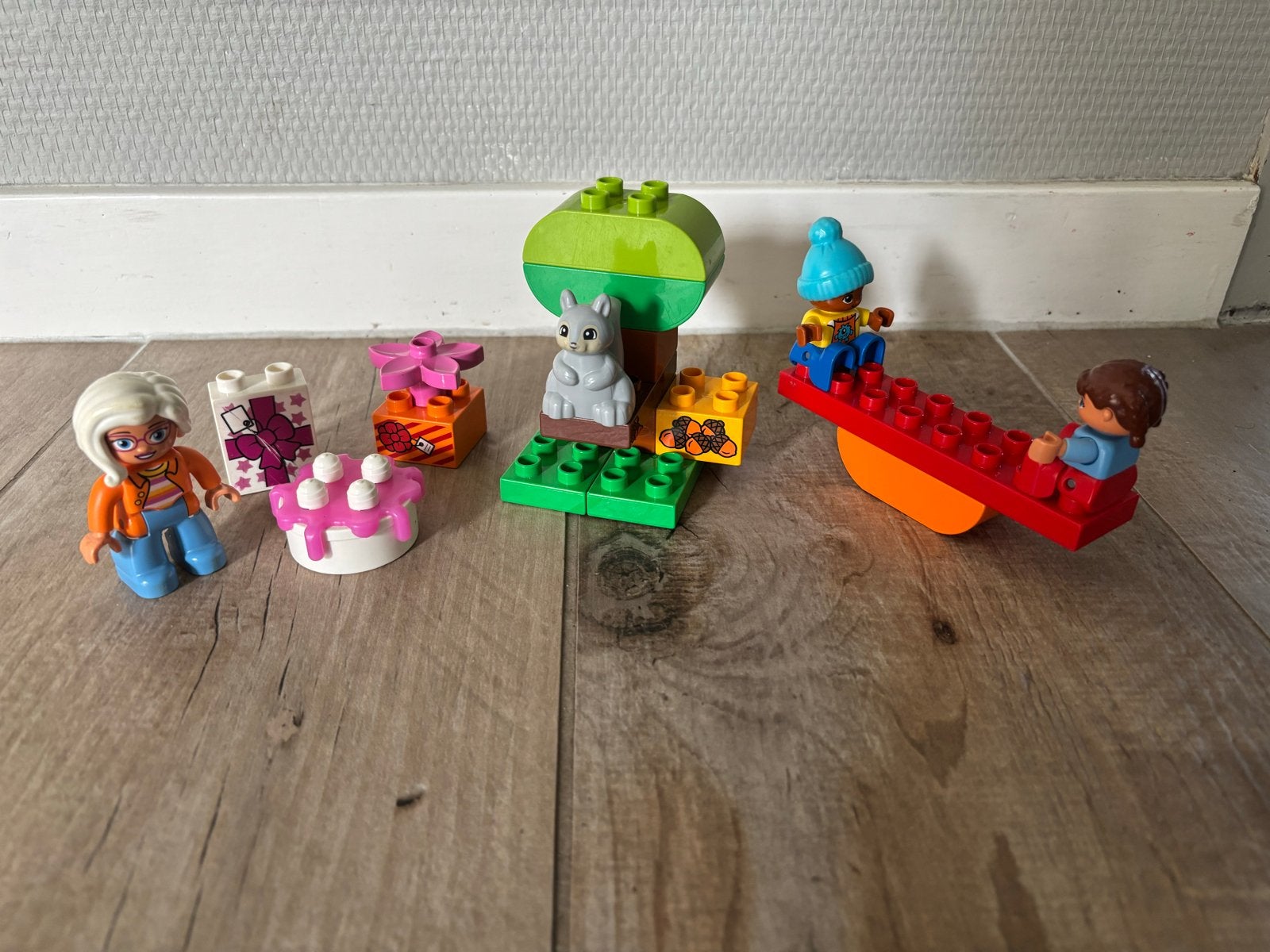 Lego Duplo 10832 Verjaardagsfeestje, Kinderen en Baby's, Speelgoed | Duplo en Lego, Gebruikt, Overige thema's, Ophalen of Verzenden