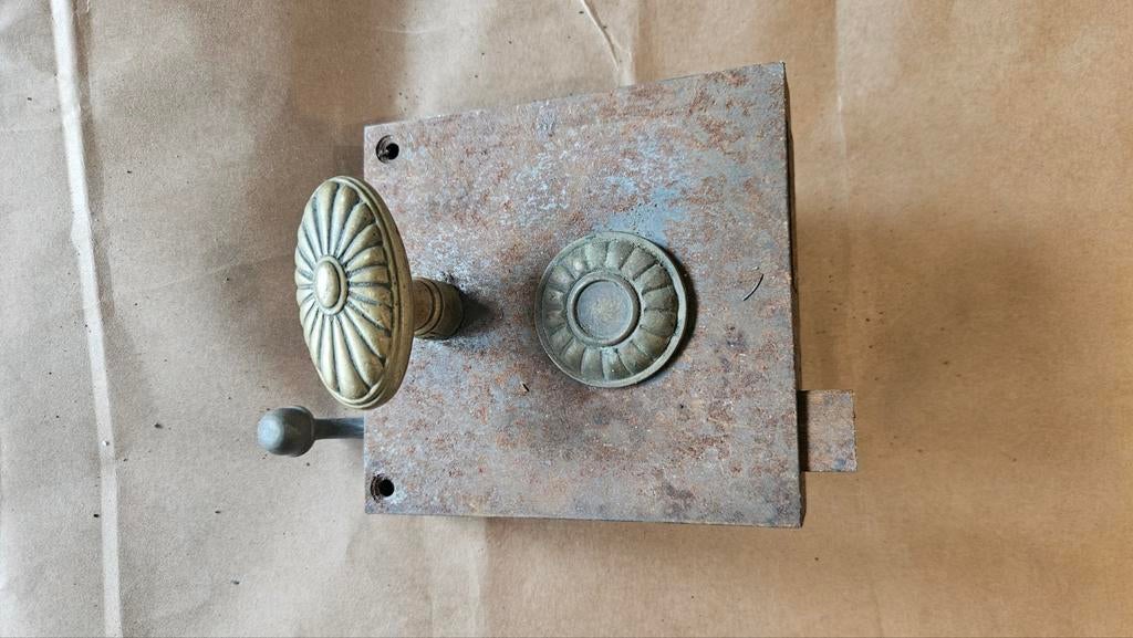 Antiek oplegslot met messing delen en trekker, Antiek en Kunst, Ophalen of Verzenden