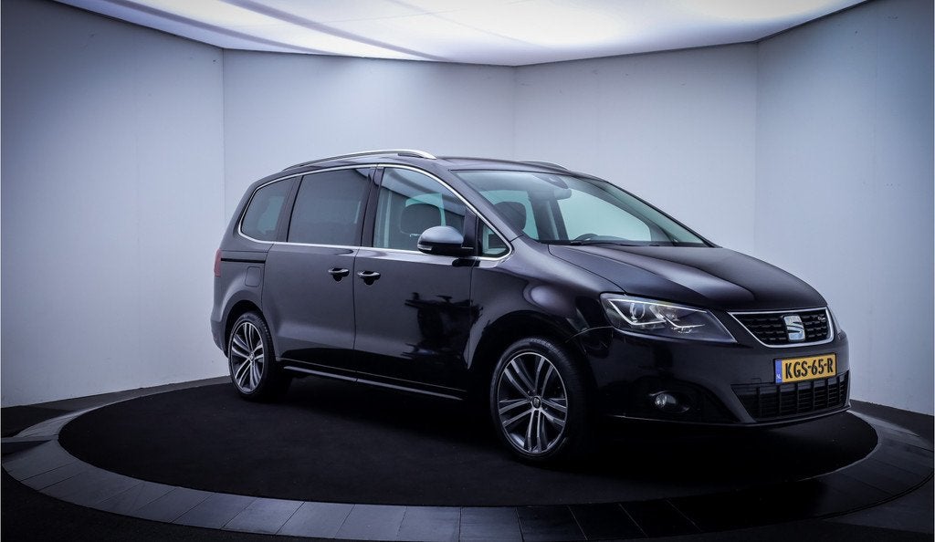 SEAT Alhambra 1.4 TSI 150Pk 7P. FR INTENS XENON | CAMERA | C, Voorwielaandrijving, 15 km/l, Zwart, 4 cilinders