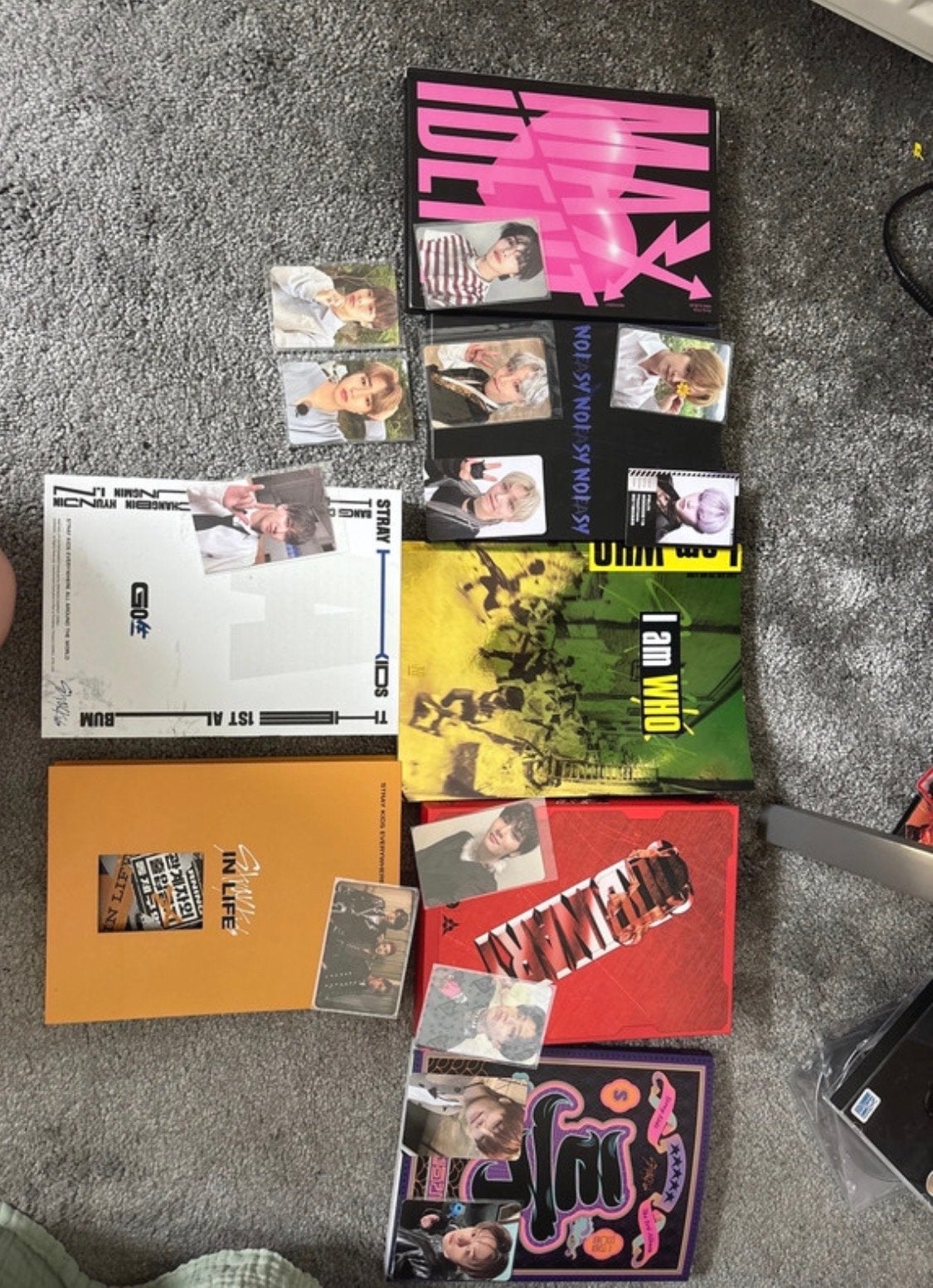 Stray Kids K-pop CD's en fotokaarten - Diverse albums, Gebruikt, K-pop, Ophalen of Verzenden, Inclusief boekje