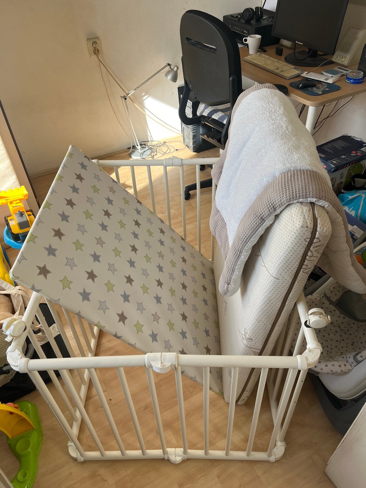 Box met matras en boxkleed (inklapbaar), Ophalen, Gebruikt, Vierkant, Boxkleed
