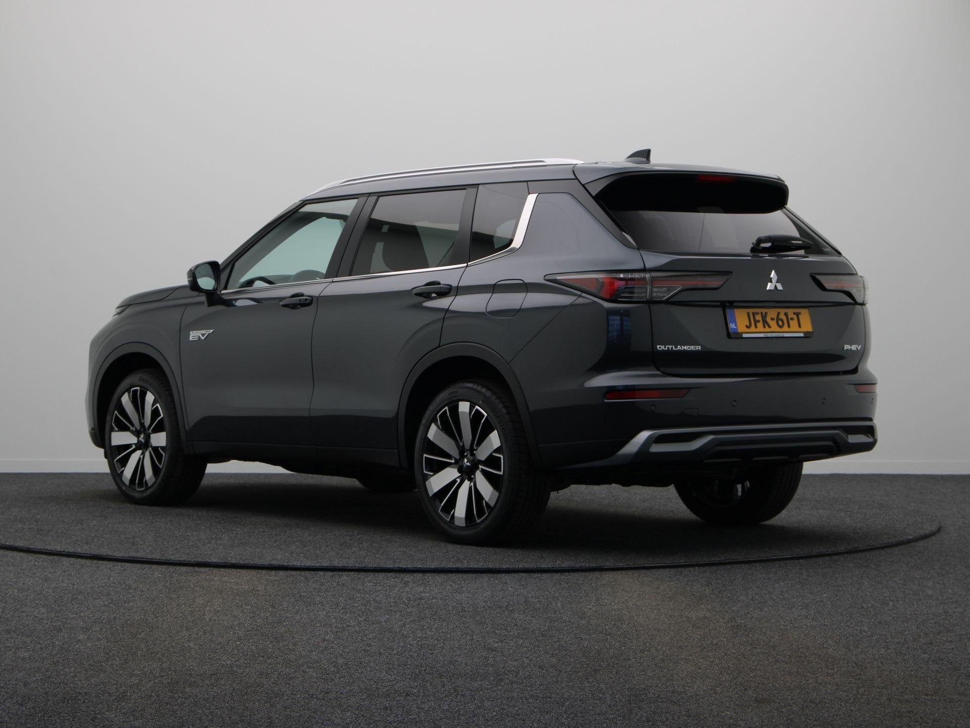 Mitsubishi Outlander 2.4 PHEV First Edition | HUD | Elektris, Automaat, Outlander, Euro 6, 4 cilinders