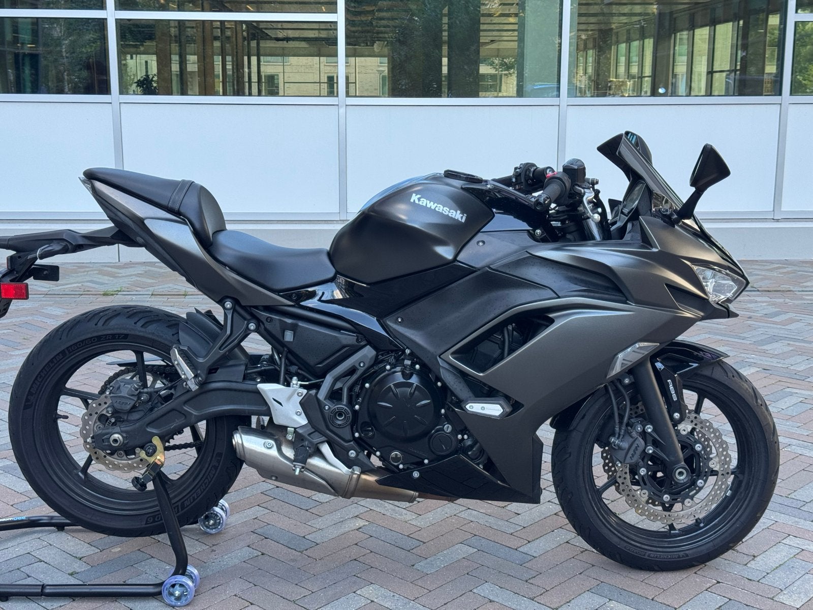 Kawasaki Ninja 650 met handvatverwarming en frame sliders, Ophalen of Verzenden