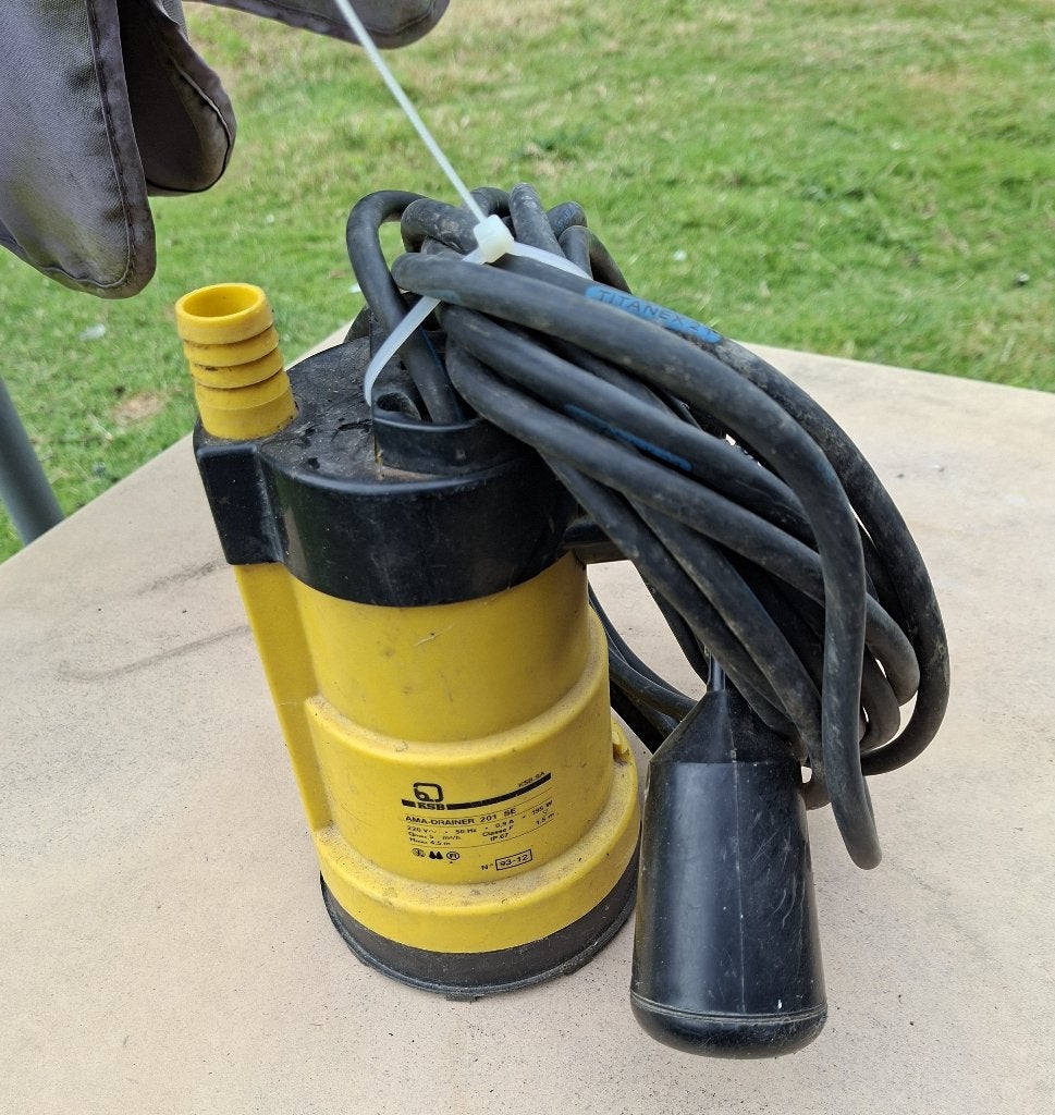 AMA-DRAINER 201 SE Dompelpomp, Tuin en Terras, Verzenden, Gebruikt, Elektrisch, Dompelpomp