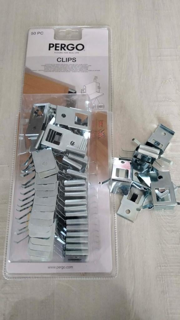 bevestigingclips plinten Pergo 1 doos 50 stuks, Overige materialen, Nieuw, Ophalen of Verzenden, 200 tot 250 cm