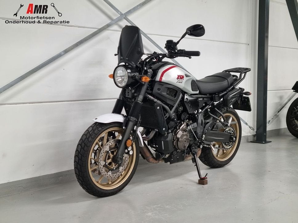 YAMAHA XSR 700 XTRIBUTE (bj 2023), 2 cilinders, Motorrijbewijs A, Bedrijf, Onbekend