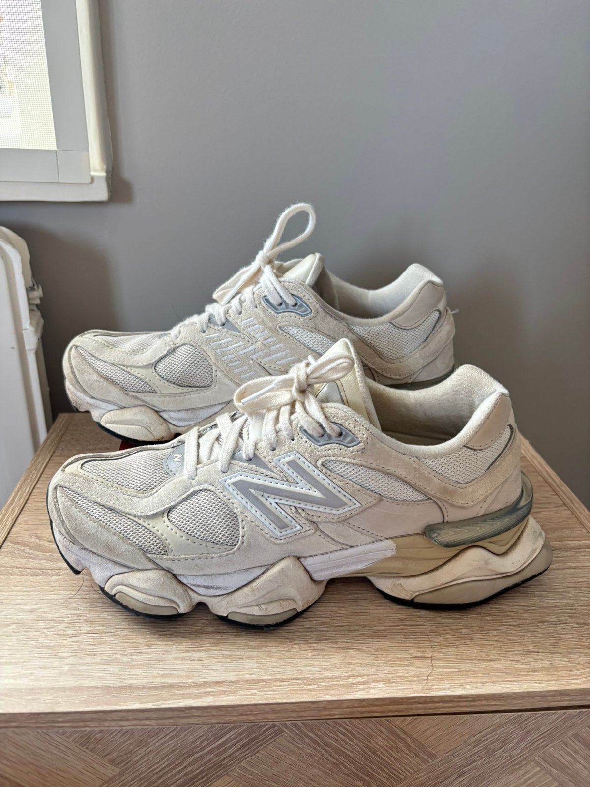 New Balance 9060 crème/wit, Ophalen of Verzenden, Zo goed als nieuw, Wit, Sneakers of Gympen