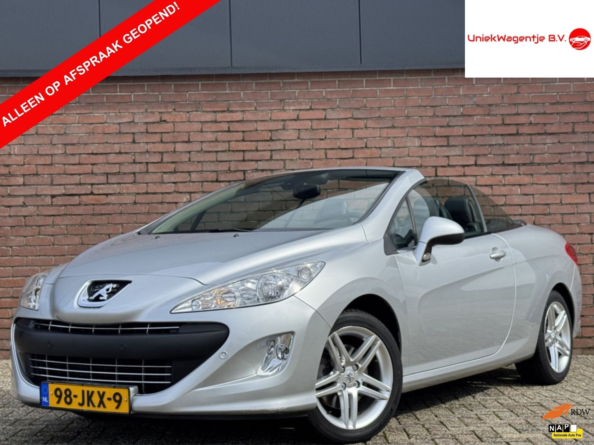 Peugeot 308 CC 1.6 THP PREMIERE | NL-AUTO! | LEDER!, Auto's, Zwart, 4 cilinders, Bedrijf, Handgeschakeld