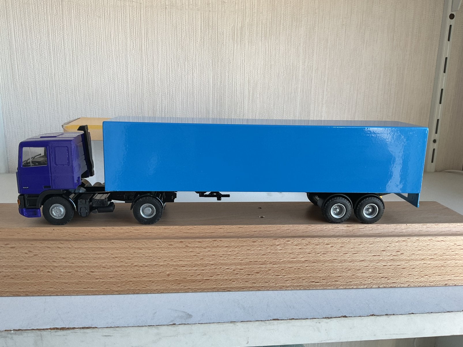 Lion toys daf 95 met trailer, Hobby en Vrije tijd, Modelauto's | 1:50, Ophalen of Verzenden, Zo goed als nieuw, Bus of Vrachtwagen