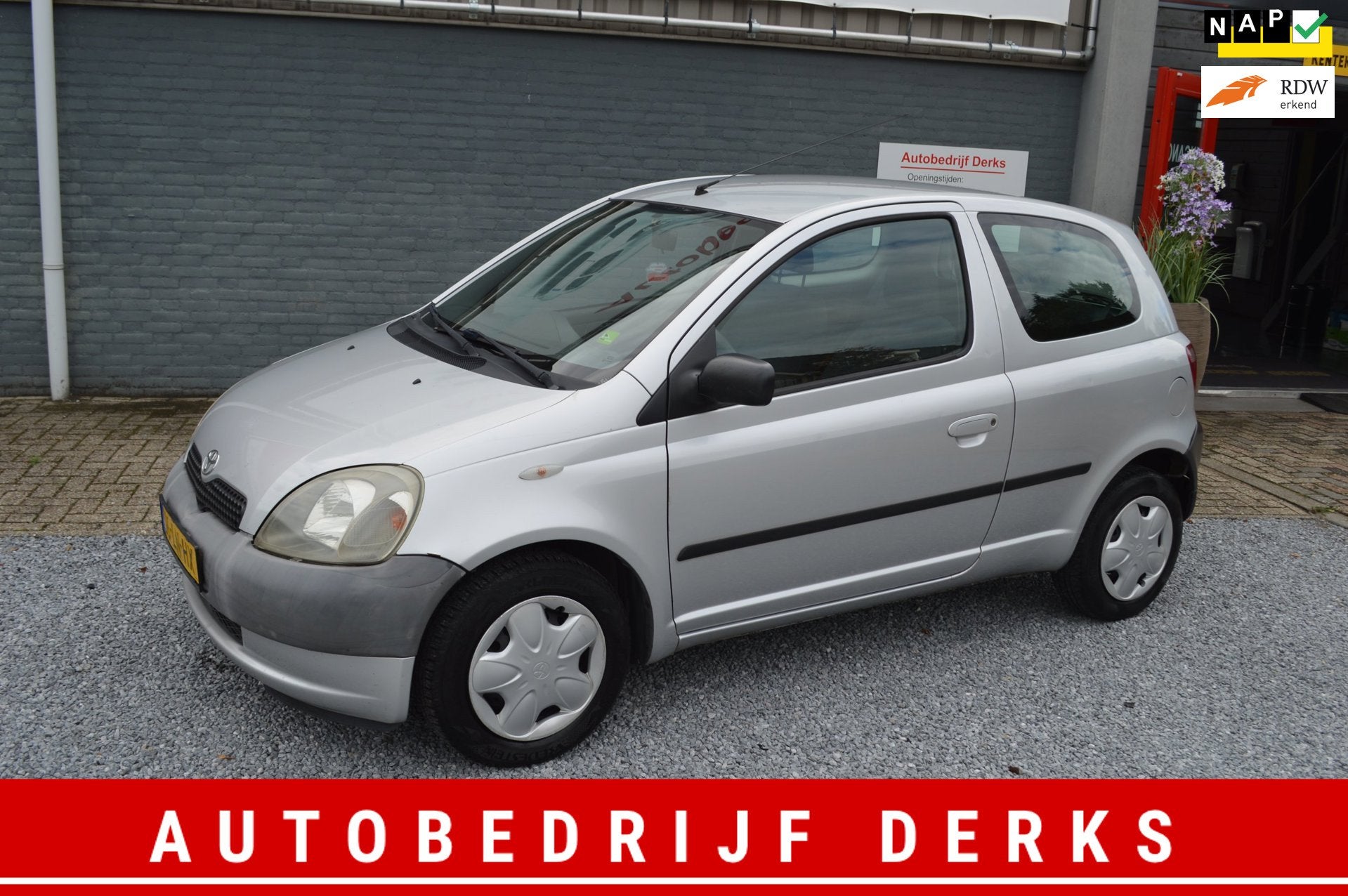 Toyota Yaris 1.0-16V VVT-i Stuurbekrachtiging Jaar APK