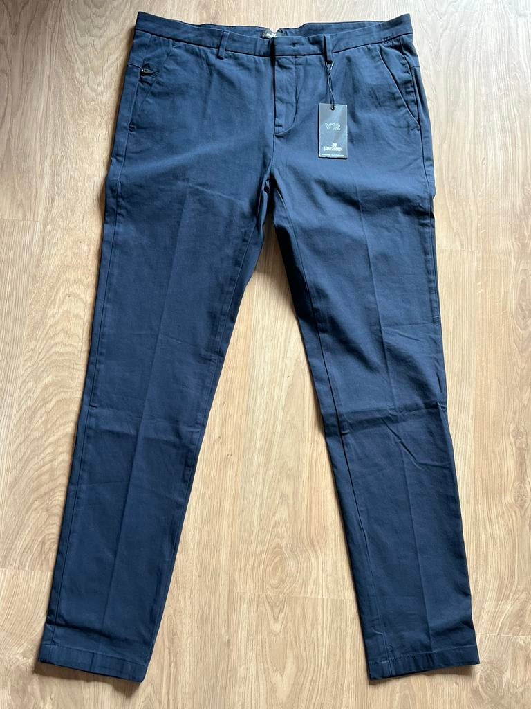 Vanguard slimfit chino V12, maat 38/34, nieuw, wvp €129,99, Kleding | Heren, Spijkerbroeken en Jeans, W36 - W38 (confectie 52/54)