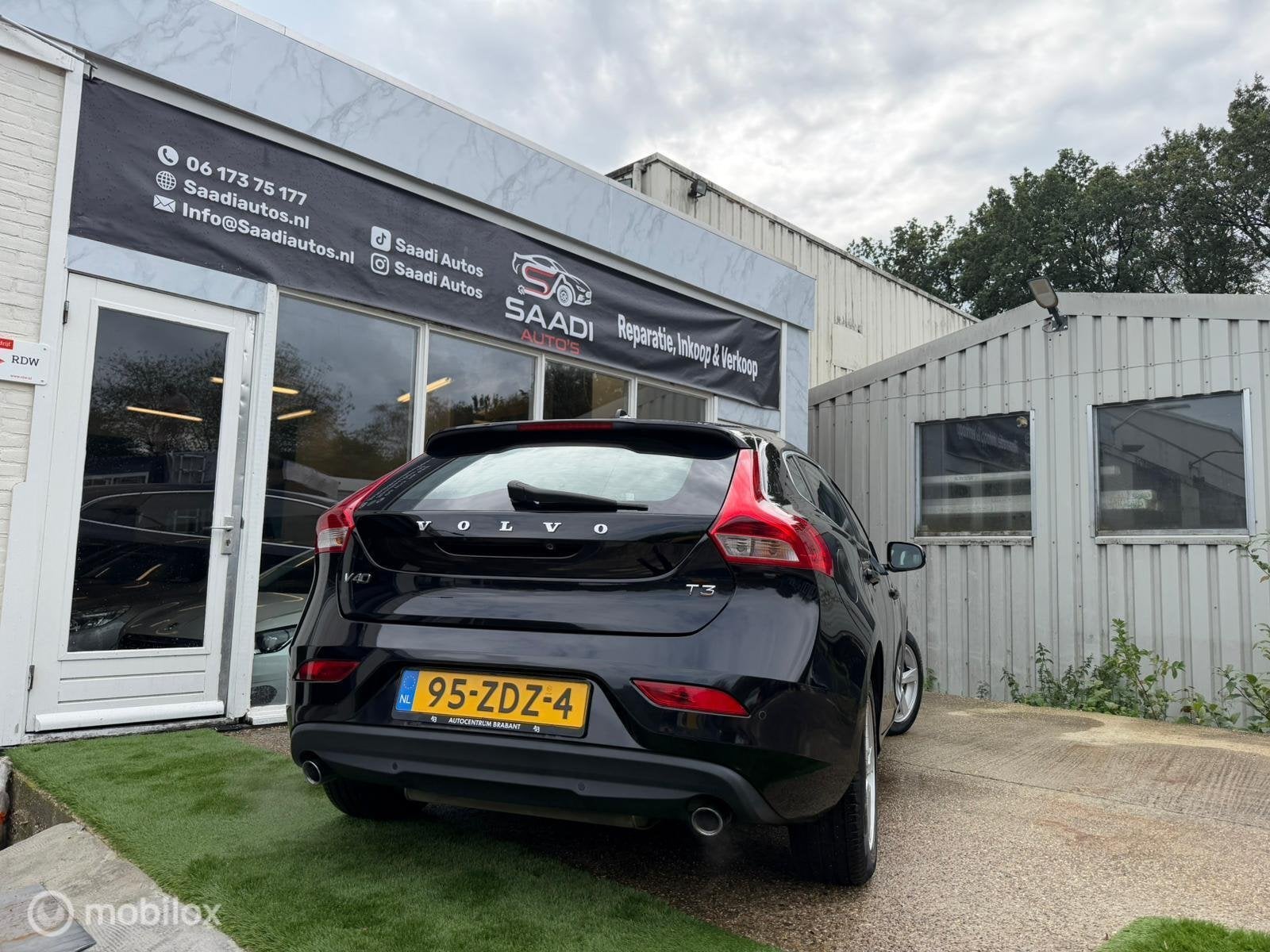 Volvo V40 1.6 T3 Summum distributieriemset + APK, Auto's, Voorwielaandrijving, Gebruikt, 4 cilinders, 150 pk