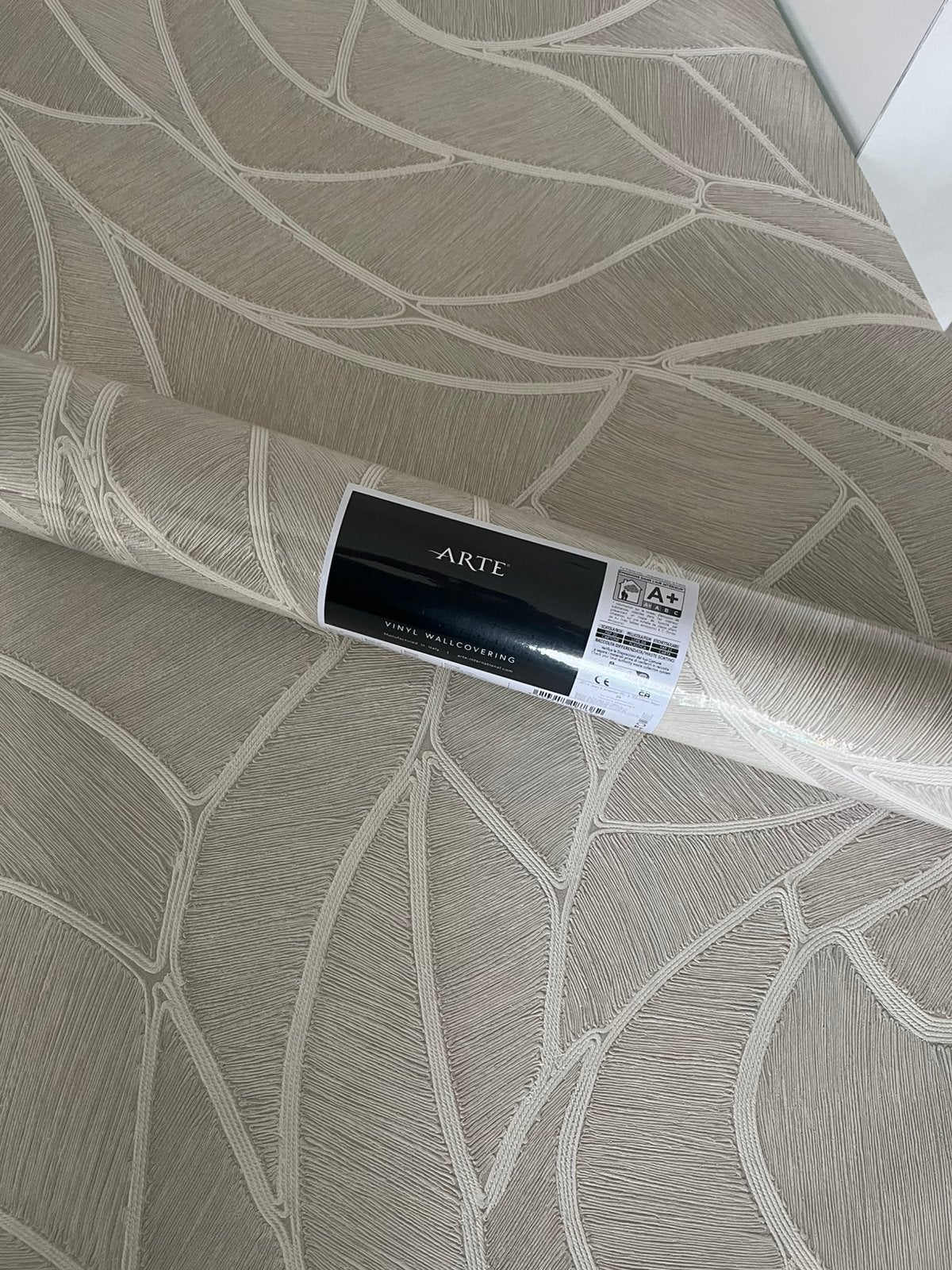 «ARTE» behang – zonder zichtbare naden, Diensten en Vakmensen, Schilders en Behangers, Garantie, Behangen