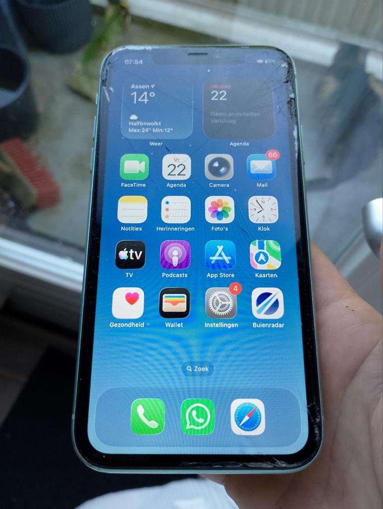 Iphone 11 lees beschrijving, Telecommunicatie, Mobiele telefoons | Apple iPhone, Ophalen, Gebruikt, Blauw, IPhone 11