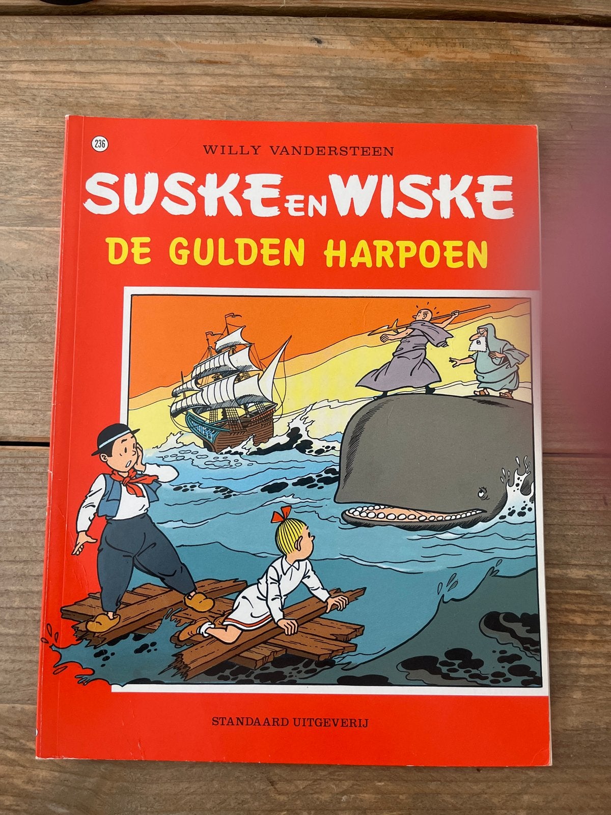 Suske en Wiske - De Gulden Harpoen (nr. 236), Eén stripboek, Ophalen of Verzenden, Gelezen