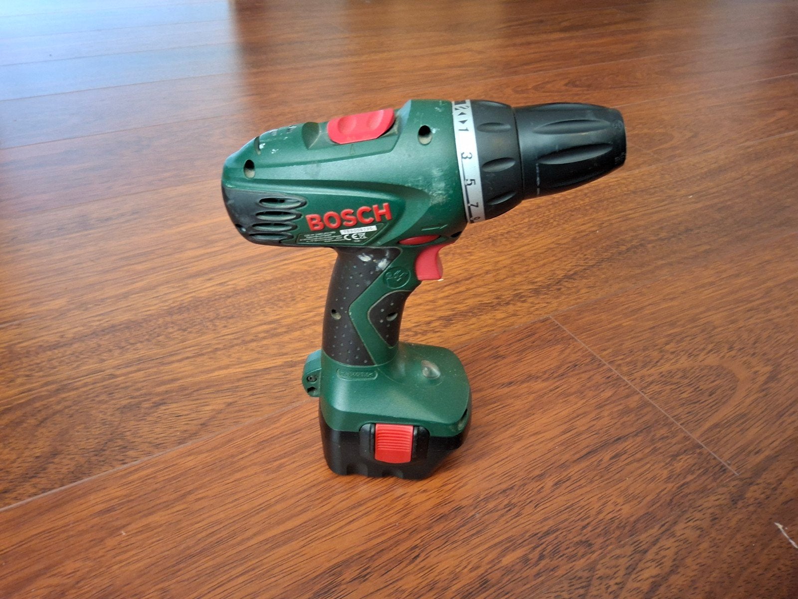 Bosch Accuboormachine 12V met lader, Ophalen, Gebruikt, Variabele snelheid, Boor- en Schroefmachine