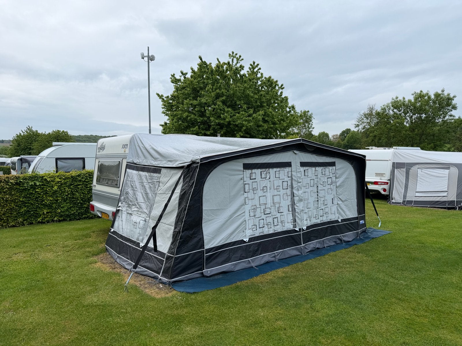 Megacamp maat 12 Voortent (931 - 955 cm) - Zo goed als nieuw, Ophalen, Zo goed als nieuw