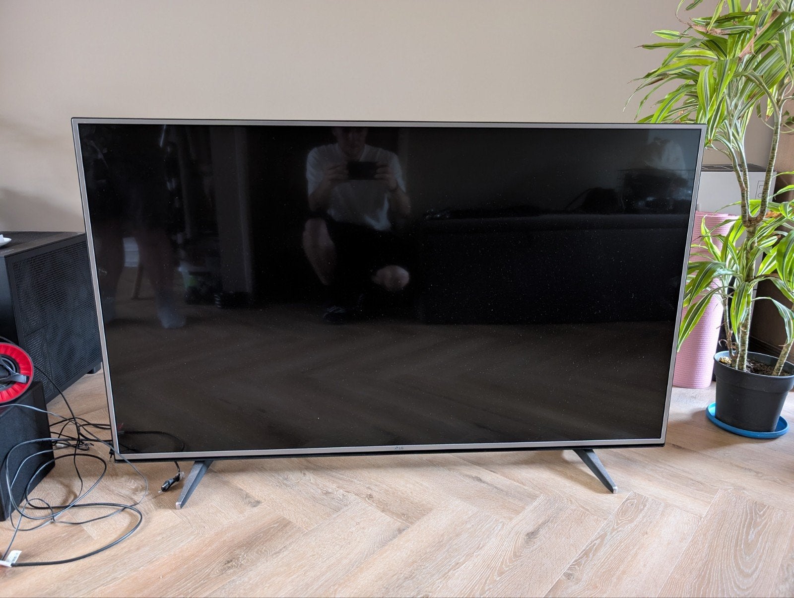 LG 4k 60 inch tv, Ophalen, 50 Hz, Zo goed als nieuw, 100 cm of meer