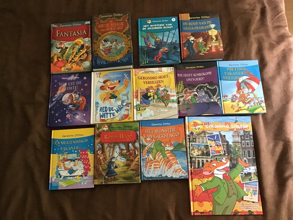 15 uitgaves Geronimo en Thea Stilton, Ophalen of Verzenden, Zo goed als nieuw, Fictie algemeen