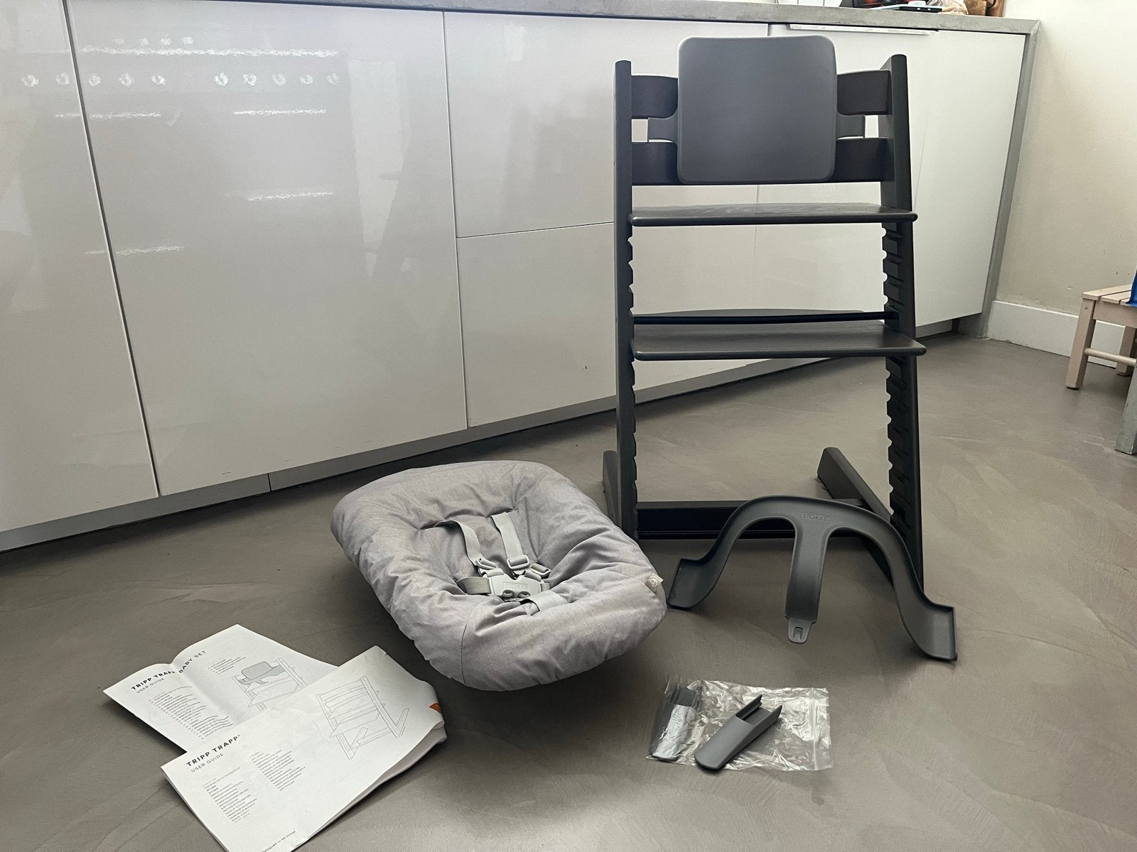 Stokke Tripp Trapp Antraciet Compleet - Nette Staat, Ophalen, Zo goed als nieuw, Meegroeistoel, Aanschuifbaar