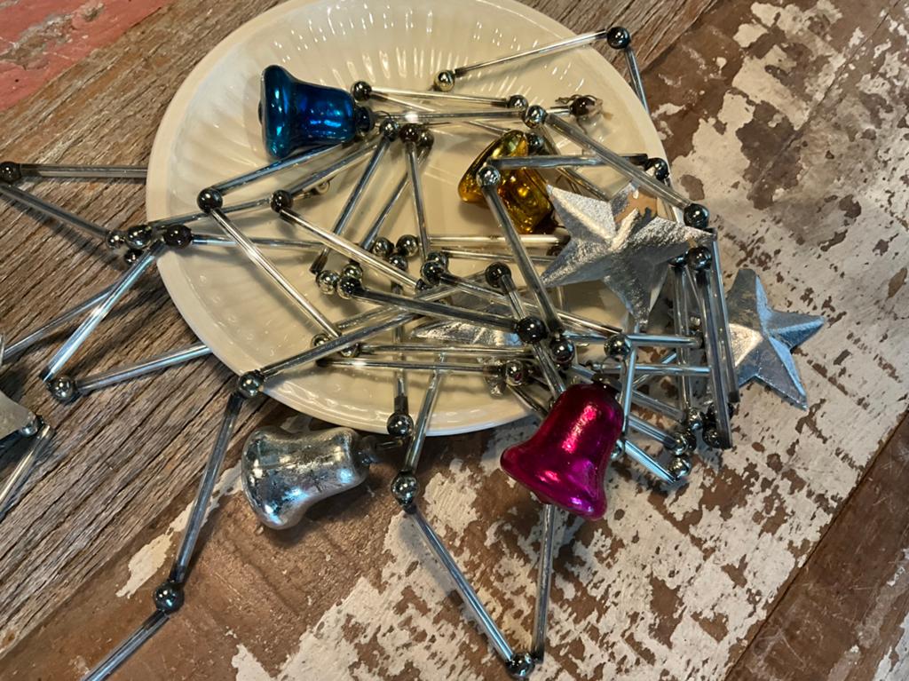 OUDE KERSTKETTING MET GEKLEURDE KLOKJES, Diversen, Kerst, Ophalen of Verzenden, Gebruikt