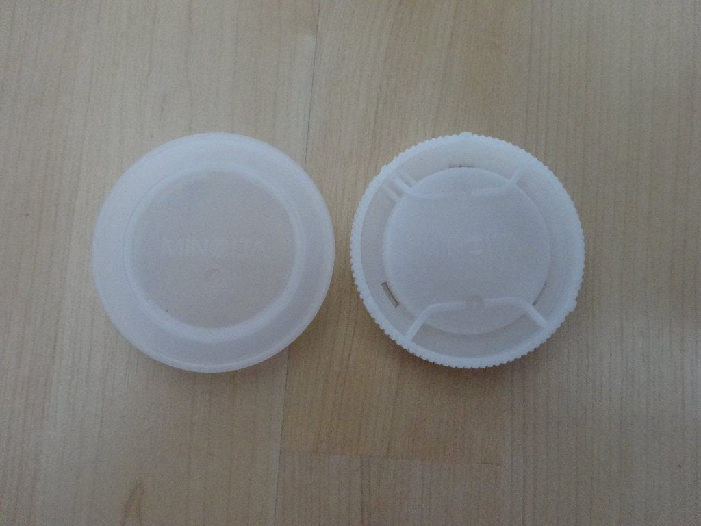 2x Minolta lensdop / achterdop, Ophalen of Verzenden, Nieuw, Minolta, Toebehoren