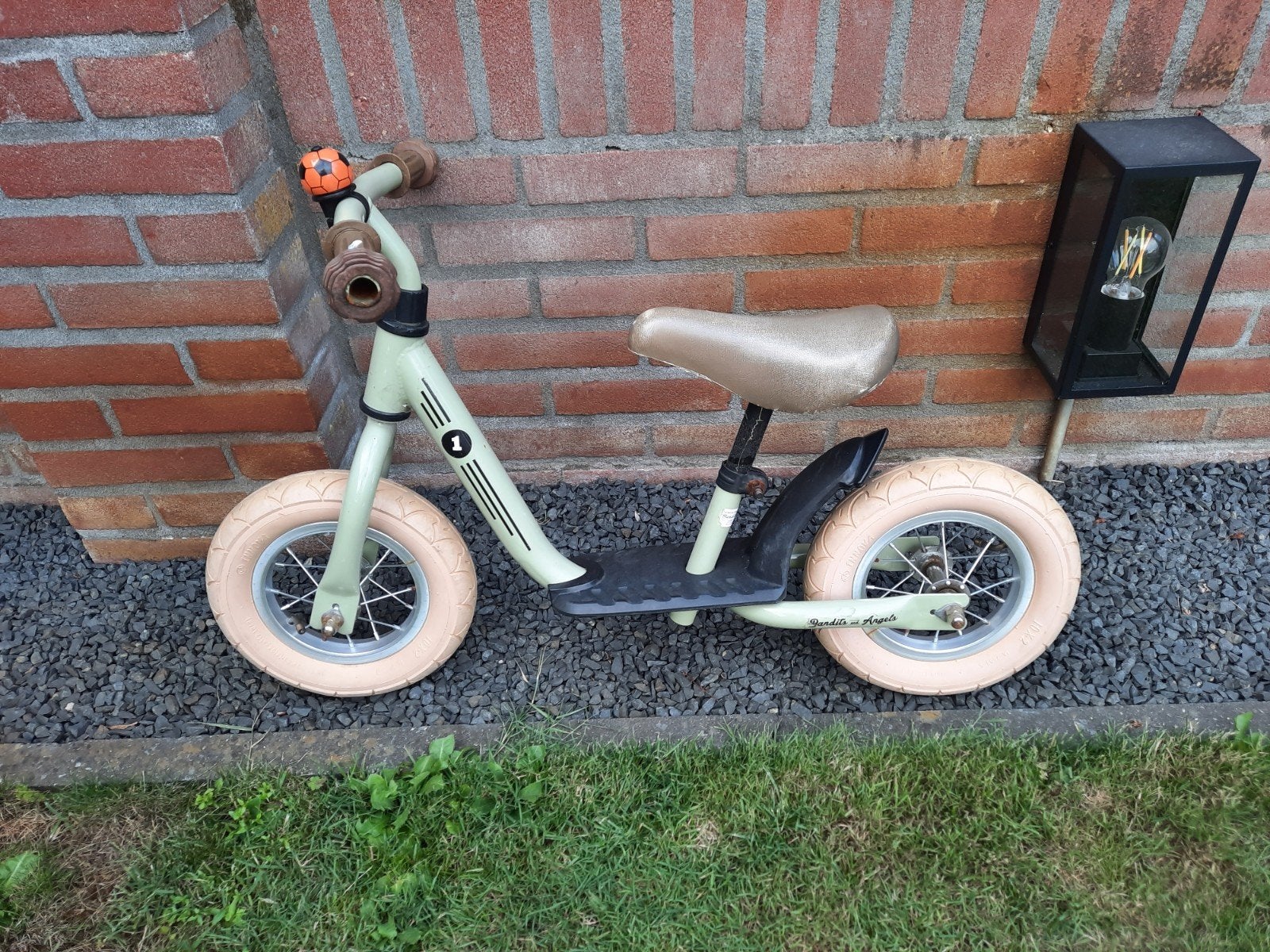 Angels & Bandits loopfiets, Ophalen, Zo goed als nieuw, Minder dan 16 inch