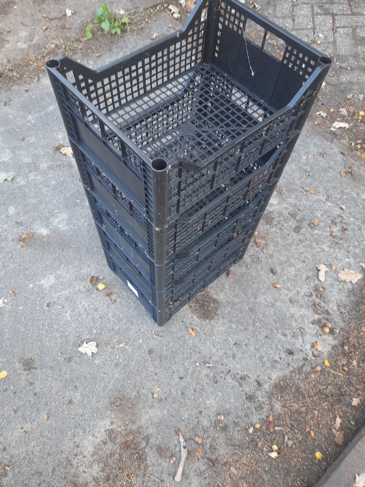 150 stuks zwarte stapelkratten, Ophalen, Gebruikt, 40 tot 60 cm, 50 tot 75 cm