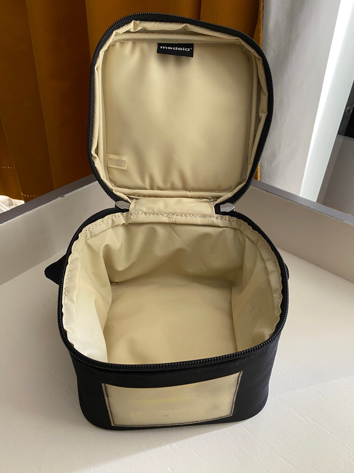 Medela Koeltas voor Moedermelk - Handig en Compact, Verzenden, Gebruikt