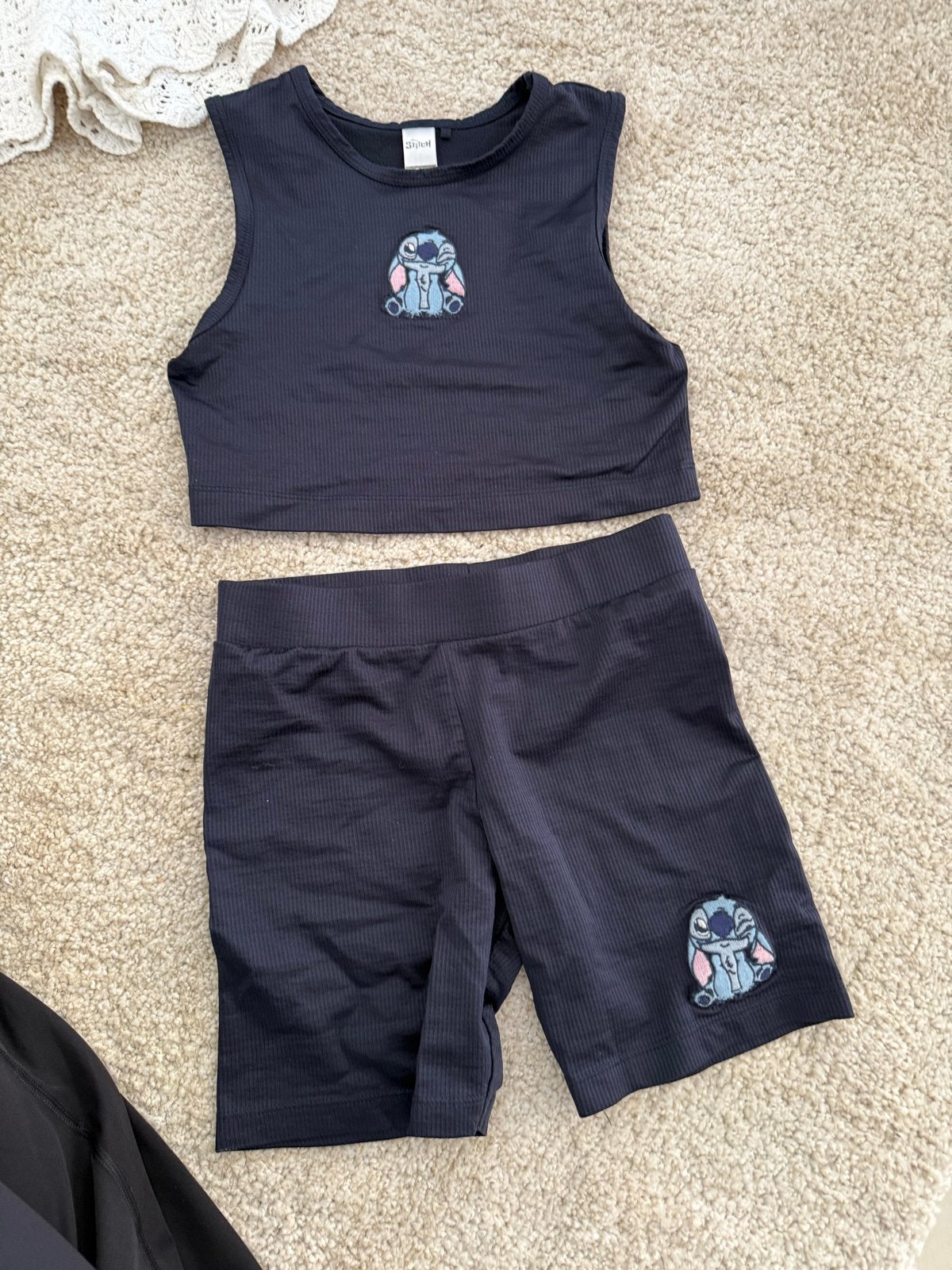 Stitch setje top en korte broek C&A maat 140, Kinderen en Baby's, Kinderkleding | Maat 140, Ophalen of Verzenden, Zo goed als nieuw