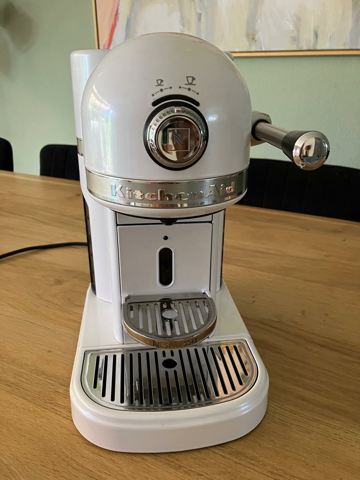 KitchenAid Artisan Nespresso Koffiezetapparaat Wit, Espresso apparaat, Ophalen of Verzenden, Zo goed als nieuw, 1 kopje