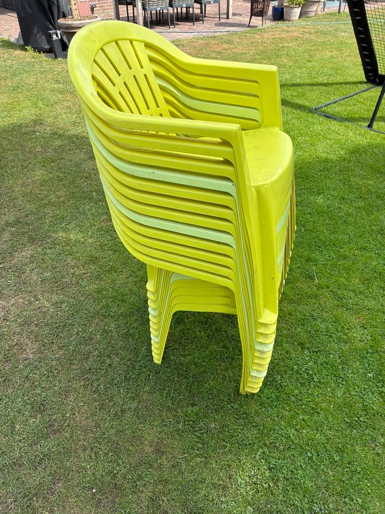 Stapelbare tuinstoelen, Ophalen, Zo goed als nieuw, Kunststof