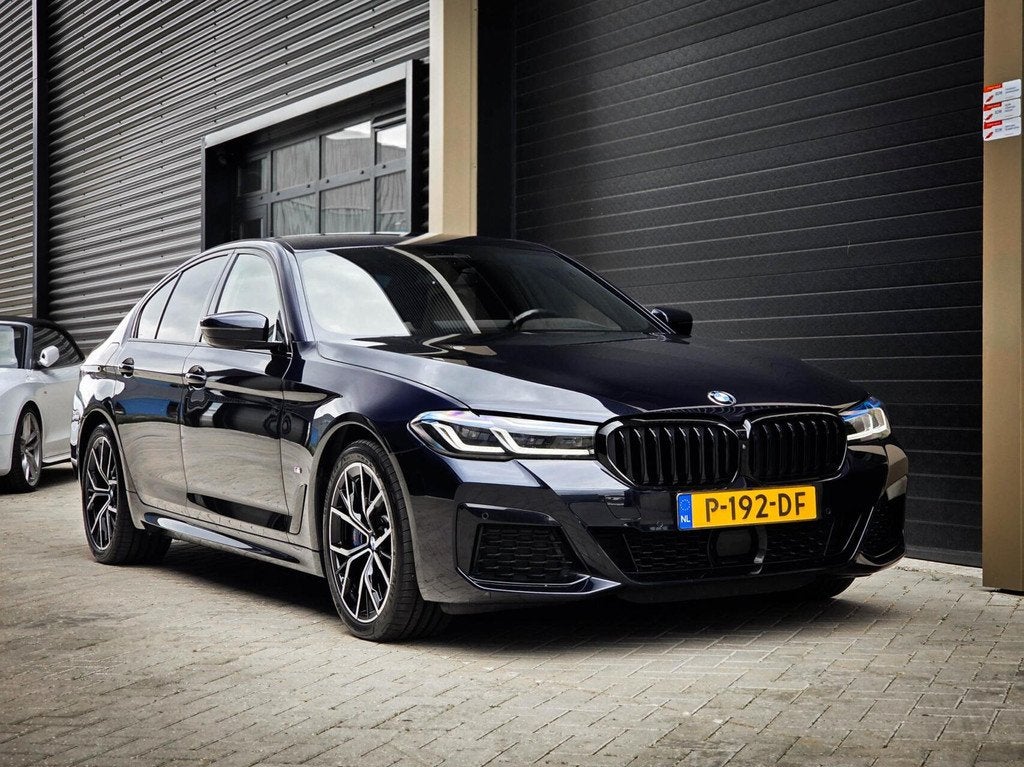 BMW 5-serie 545e xDrive M-Sport | BOWERS & WILKINS | LASER |, Auto's, BMW, Automaat, Gebruikt, Euro 6, 394 pk