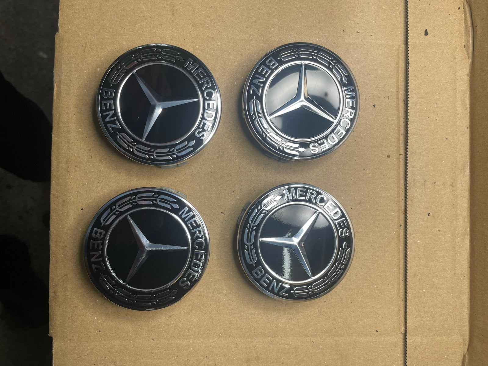 Zwarte 75mm Naafdoppen voor Mercedes (Set van 4), Auto diversen, Ophalen of Verzenden, Nieuw