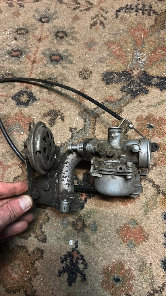 Honda c50 carburateur met toeter 1983, Fietsen en Brommers, Brommeronderdelen | Oldtimers, Ophalen of Verzenden