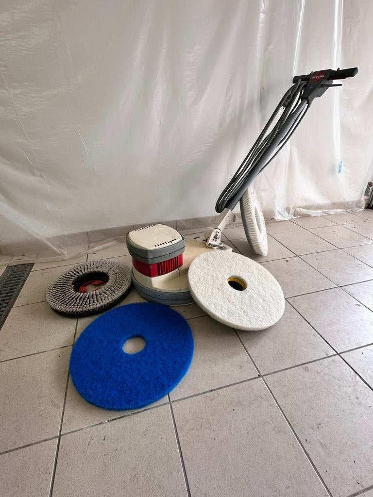 Schoonmaak machine Vloerenmachine incl 4 borstels 45 cm, Ophalen of Verzenden, Overige typen