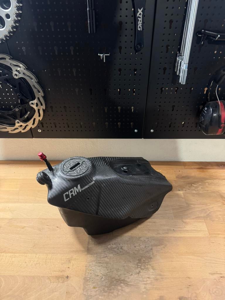 CRM carbon tank Honda crf 250 450, Ophalen of Verzenden