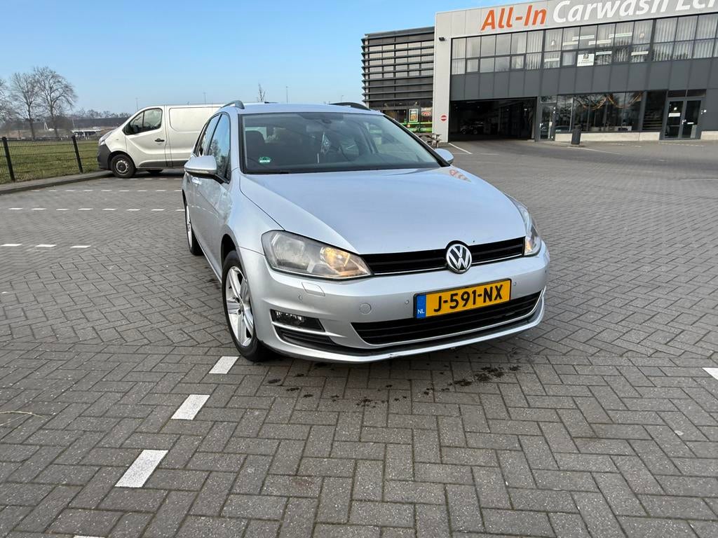 Volkswagen Golf 1.2 TSI  Variant nieuwe apk nieuwe turbo, Voorwielaandrijving, Stof, 4 cilinders, Navigatiesysteem