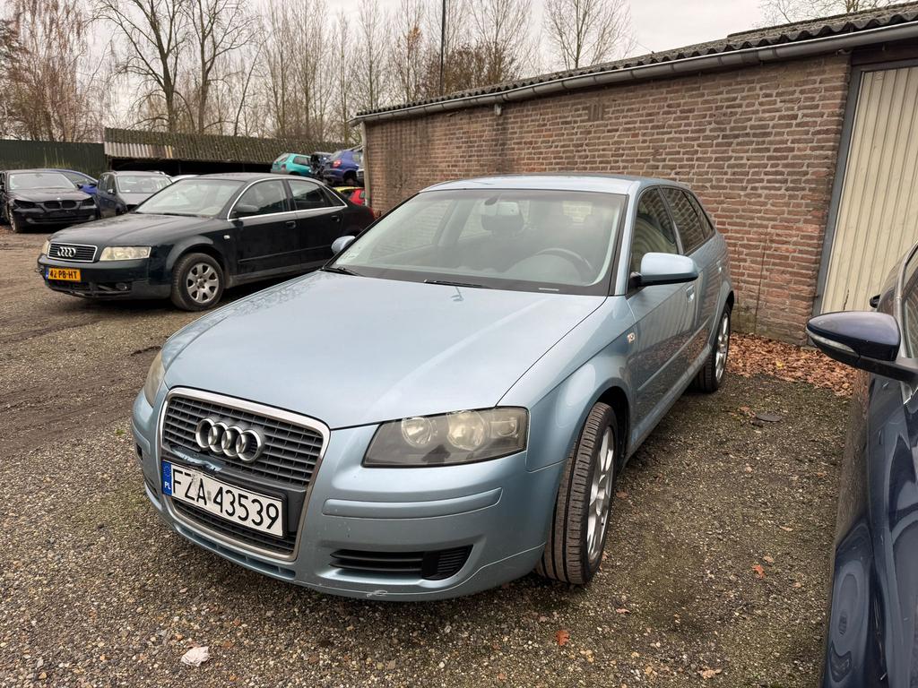 Onderdelen Audi a3 1.8turbo, Auto-onderdelen, Carrosserie en Plaatwerk, Ophalen, Audi, Motorkap