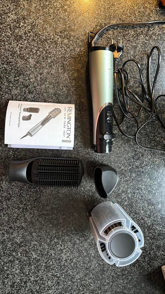 Föhn Remington met opzetstukken, Ophalen of Verzenden, Zo goed als nieuw