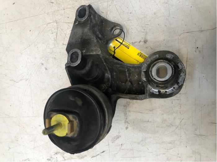Motorsteun van een Audi A4, Gebruikt, -, -, -