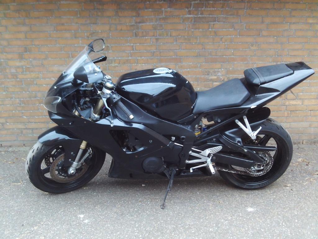 Yamaha R1 bj 2001, RN04  wordt in onderdelen verkocht, Ophalen of Verzenden, Gebruikt