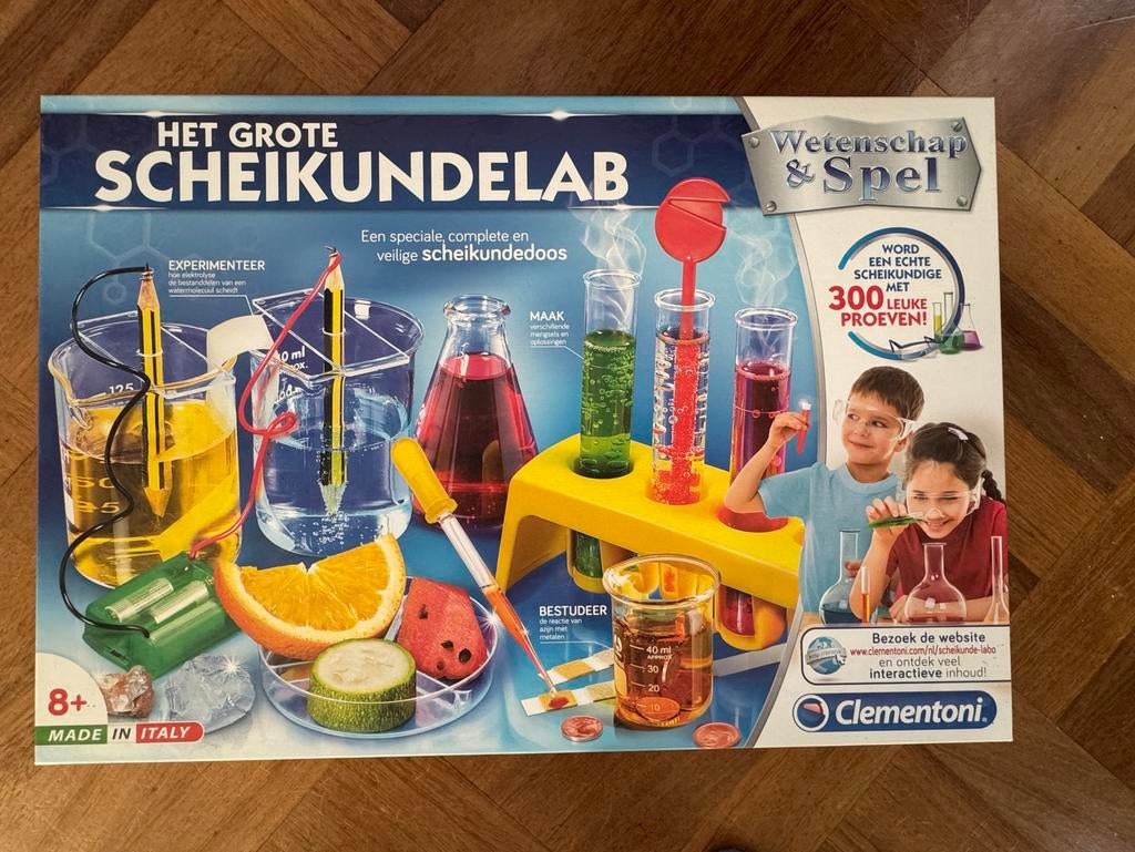 Wetenschap & Spel Scheikundelab, Kinderen en Baby's, Speelgoed | Educatief en Creatief, Ophalen of Verzenden, Zo goed als nieuw