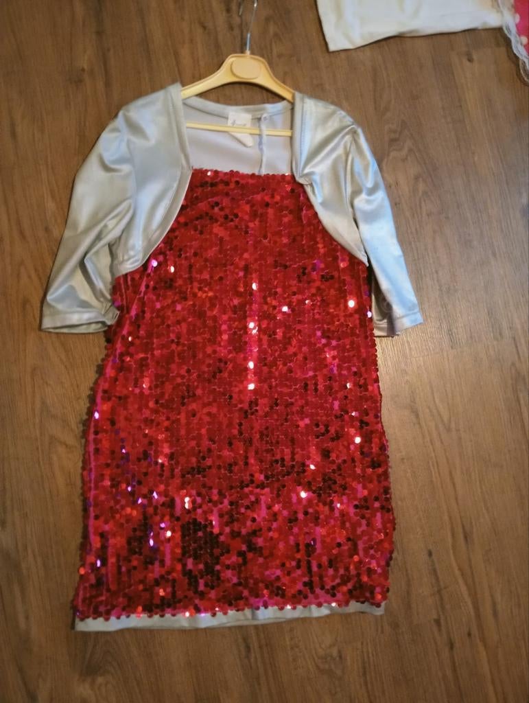 Carnavals kleding mt 164 foto 1 en 2 en foto 3 is 146, Ophalen, Maat 146