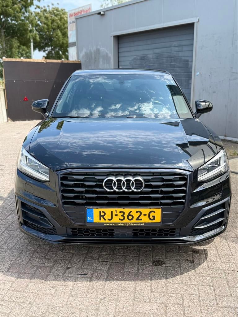 Audi Q2 1.4 Tfsi CoD 150pk S Tronic 2018 Zwart, Auto's, 65 €/maand, Q2, 4 cilinders, Zwart