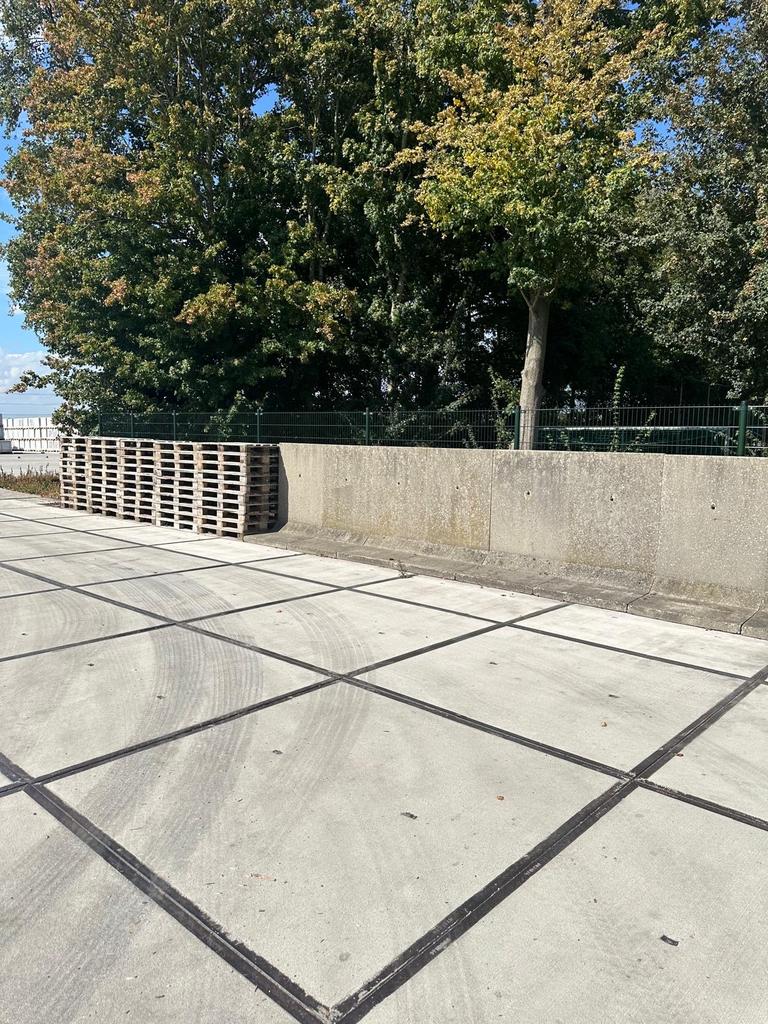 Keerwanden / L elementen beton, Ophalen