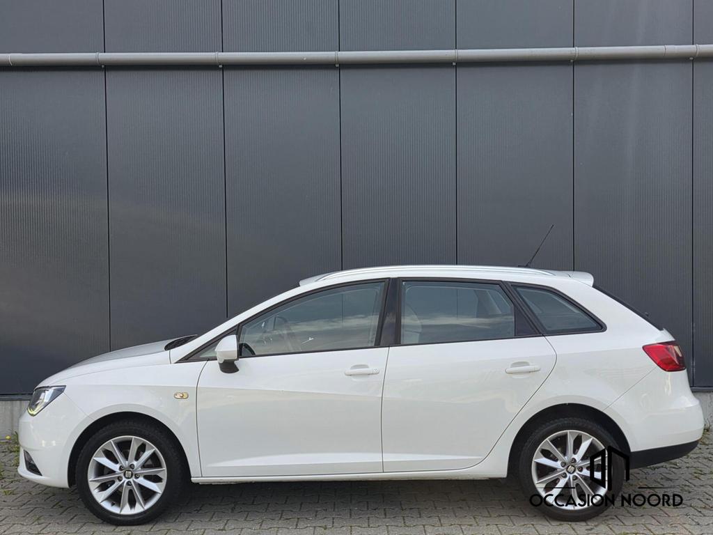 Seat Ibiza 1.0 TSI 70KW ST 2016 Wit, Auto's, Voorwielaandrijving, Stof, 40 €/maand, Zwart