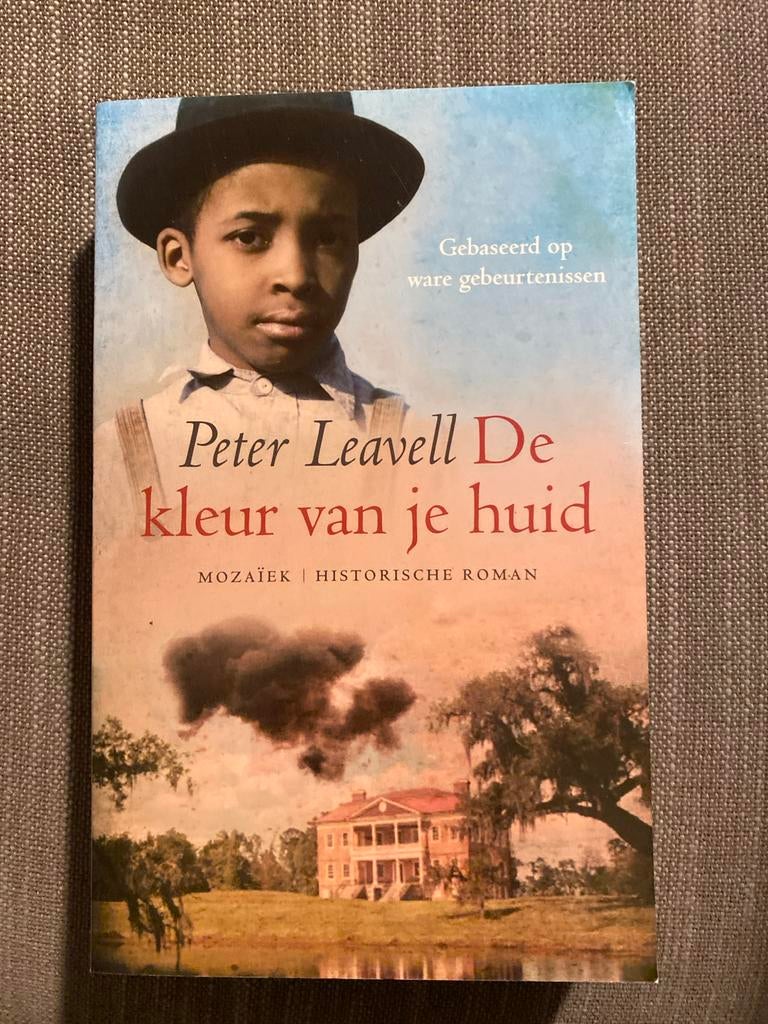 Peter Leavell - De kleur van je huid, Ophalen of Verzenden, Zo goed als nieuw, Peter Leavell