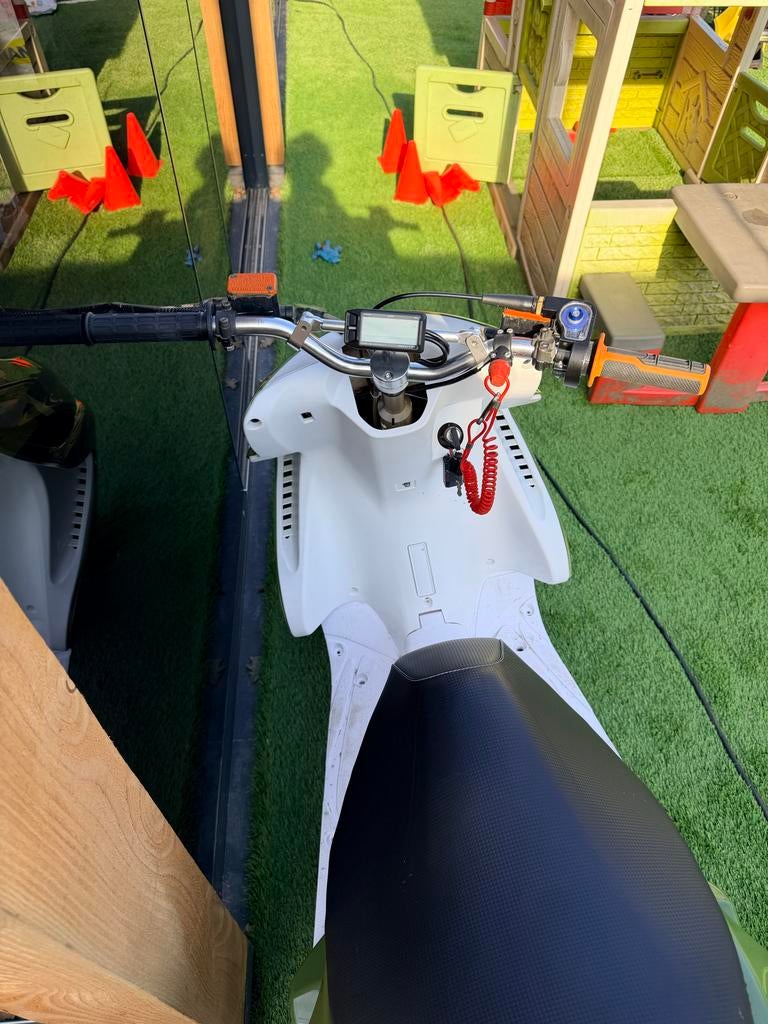 Yamaha Aerox Sprinter - 17PK - Topstaat!, Fietsen en Brommers, Brommeronderdelen | Snorfietsen, Zo goed als nieuw, Yamaha, Overige typen